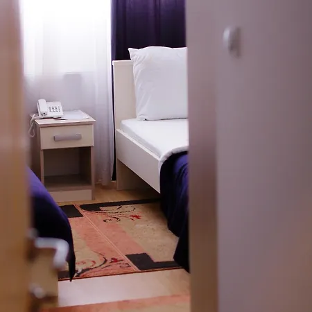 Hotel Garni Hamburg 2*